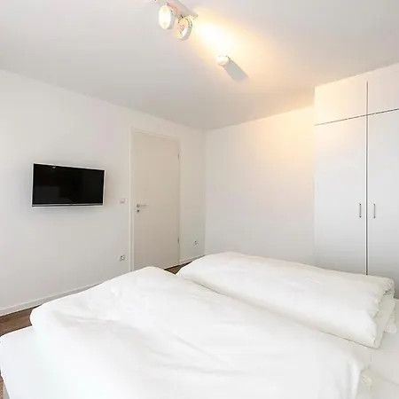 Deichhaeuser Anna Kueste Deichhaeuser Anna Kueste 1-34 * Bensersiel